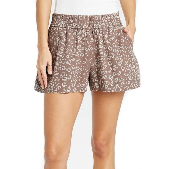 a new day Pants - Cheetah High-Rise Pull-On Shorts - A New Day